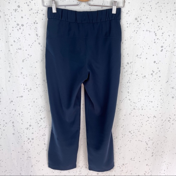 Lululemon On the Fly Crop Woven 23" True Navy 2 - Picture 2 of 12